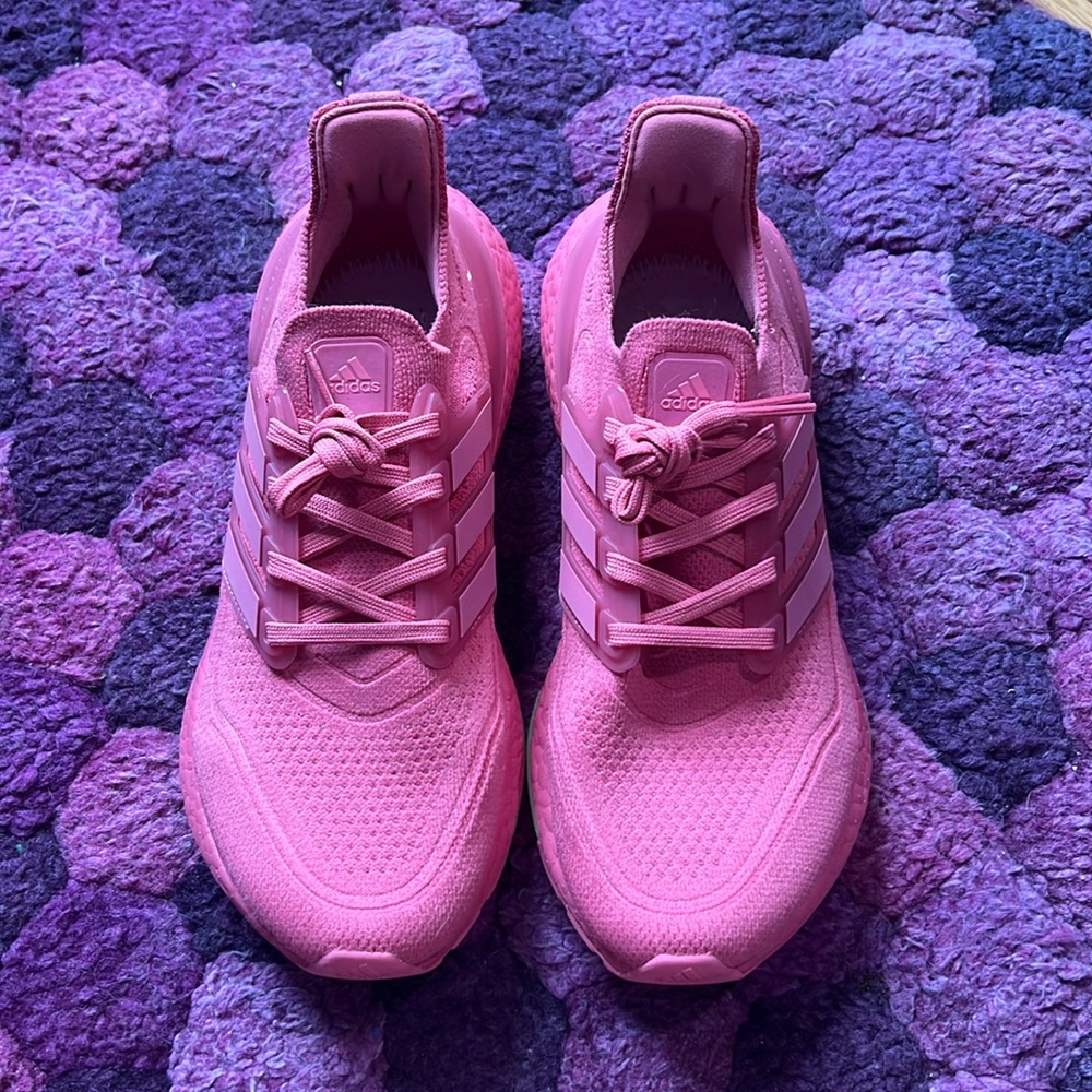 Women’s Adidas Ultraboost ‘21